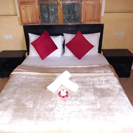 Latifa House Hotel Sbiti ภายนอก รูปภาพ