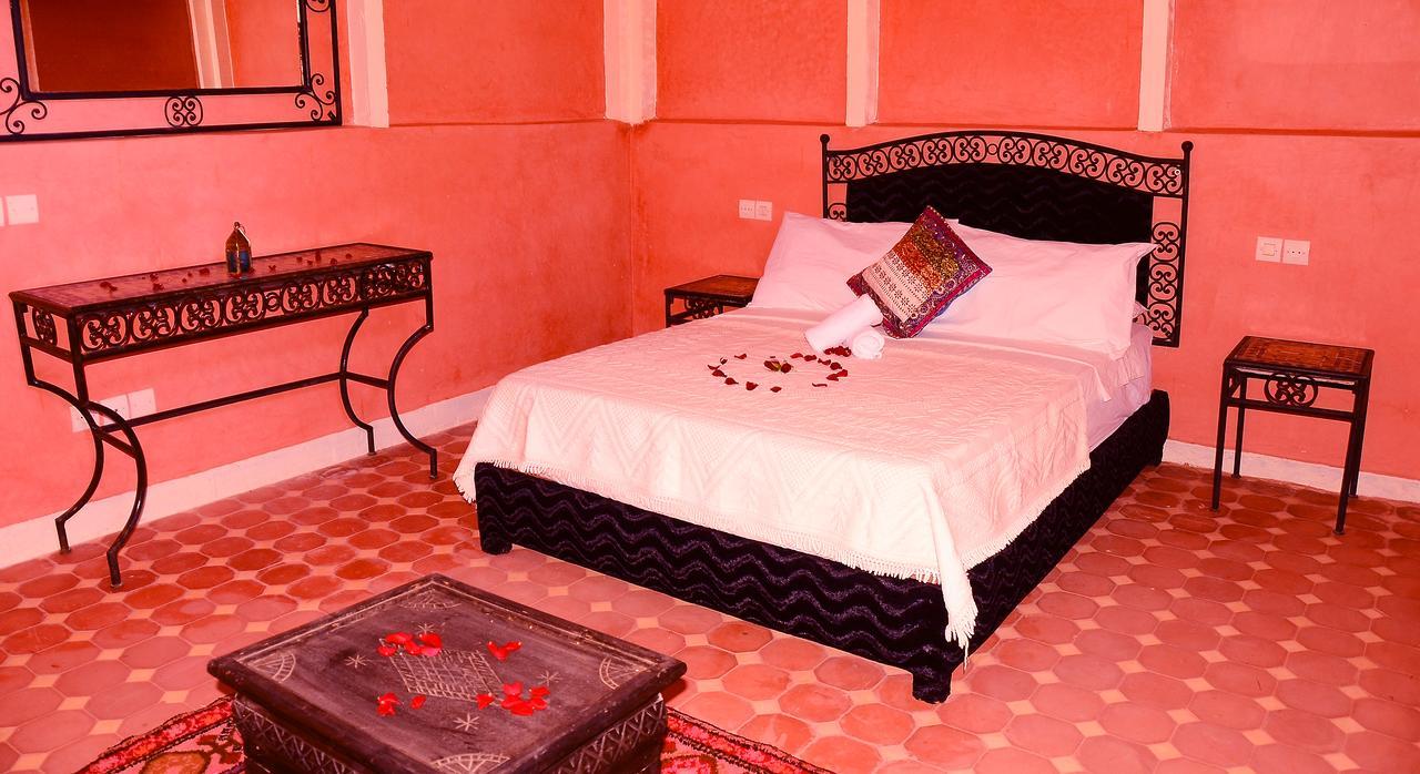 Latifa House Hotel Sbiti ภายนอก รูปภาพ