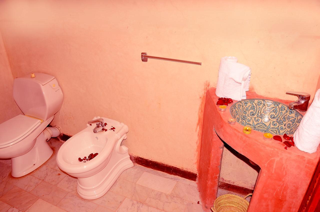 Latifa House Hotel Sbiti ภายนอก รูปภาพ
