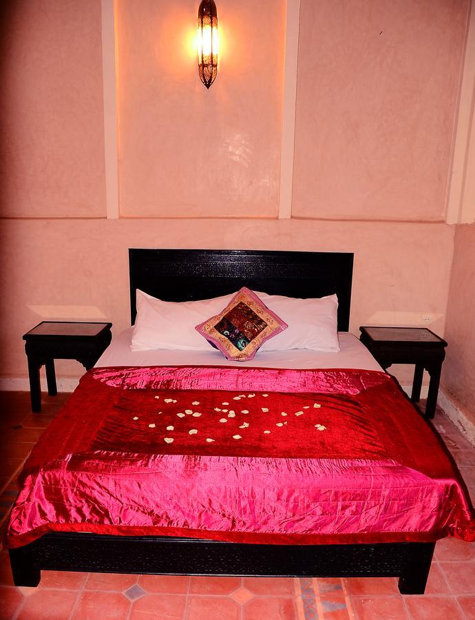 Latifa House Hotel Sbiti ภายนอก รูปภาพ