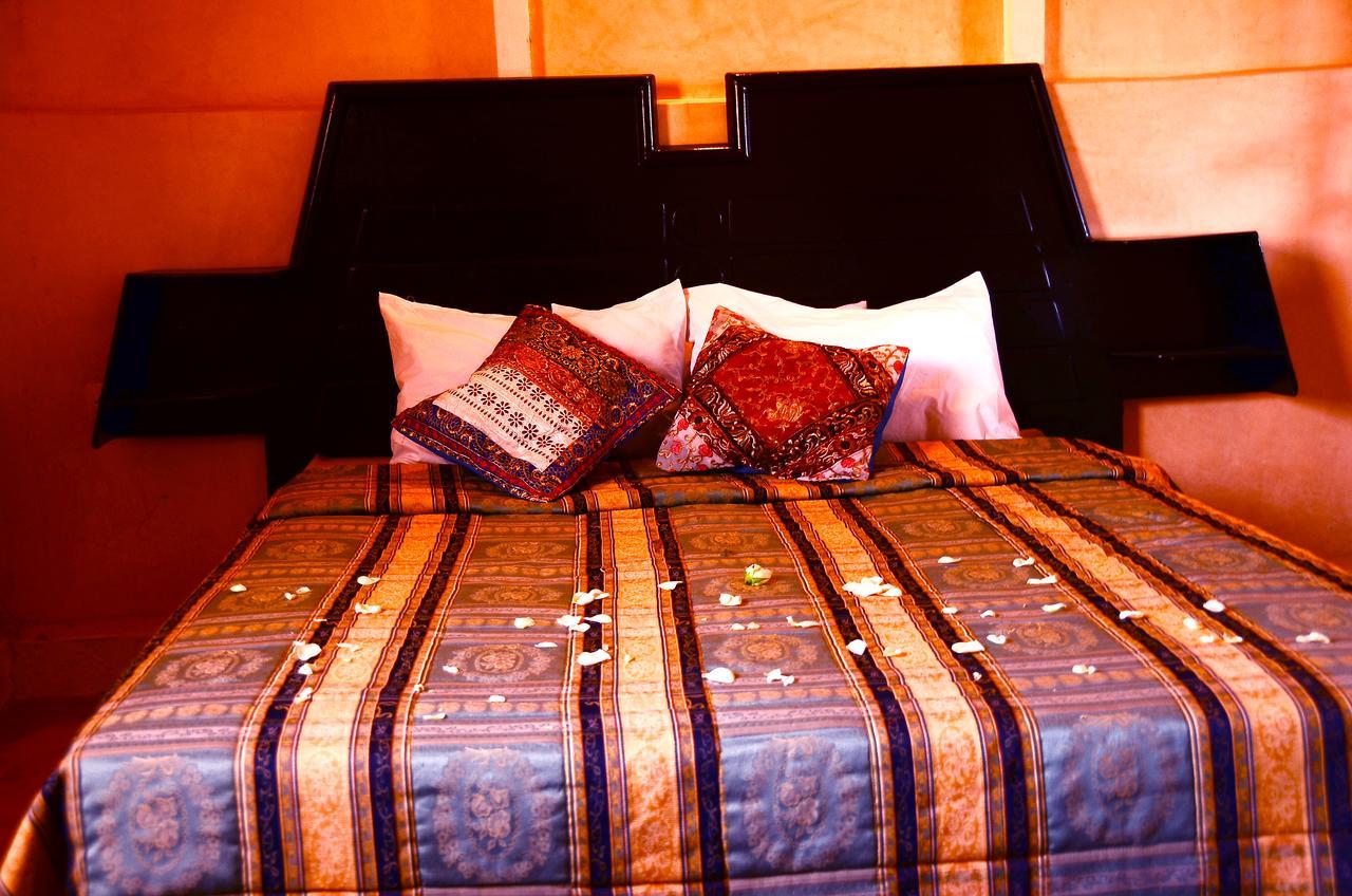 Latifa House Hotel Sbiti ภายนอก รูปภาพ
